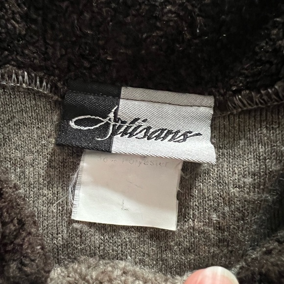 Artisan Bear Fleece Sweater - Picture 4 of 5